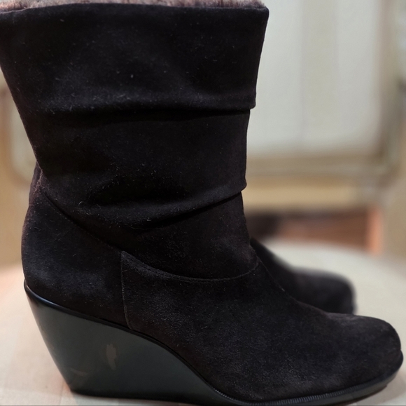 CALVIN KLEIN SAVVY DARK BROWN SUEDE LEATHER WEDGES SIZE 8.5 M - Picture 3 of 7